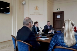 The National Round Table in Lithuania: International Science Programmes